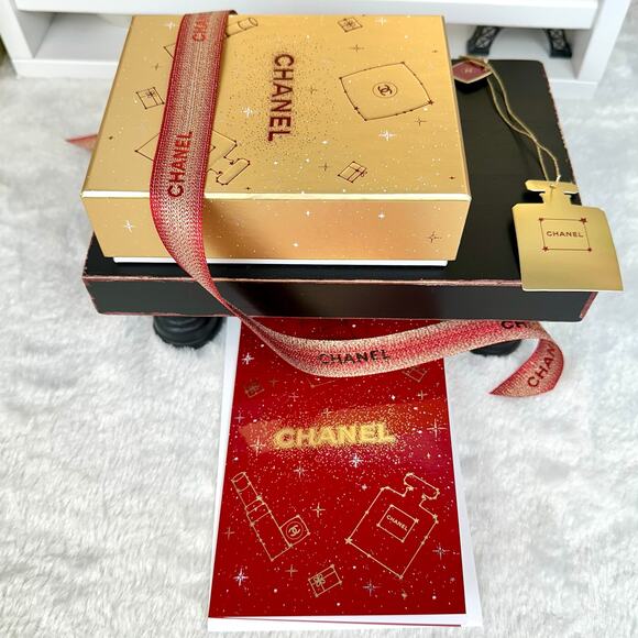 Chanel box gift set and card - Picture 3 of 7